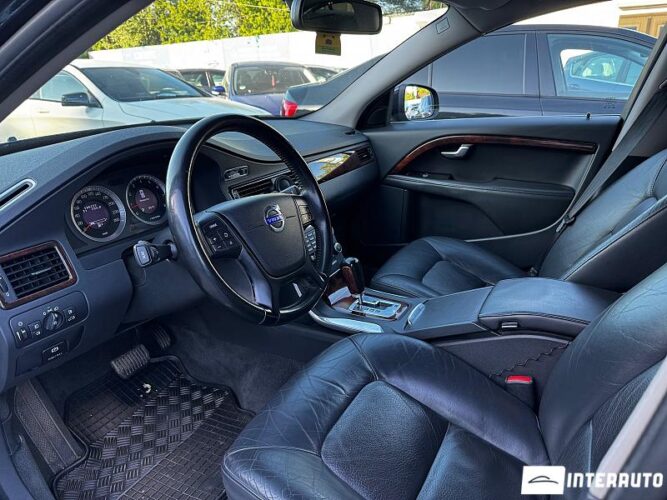 Volvo S 80 36 interauto-car