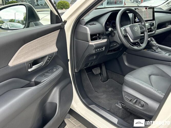 toyota Grand Highlander 2024