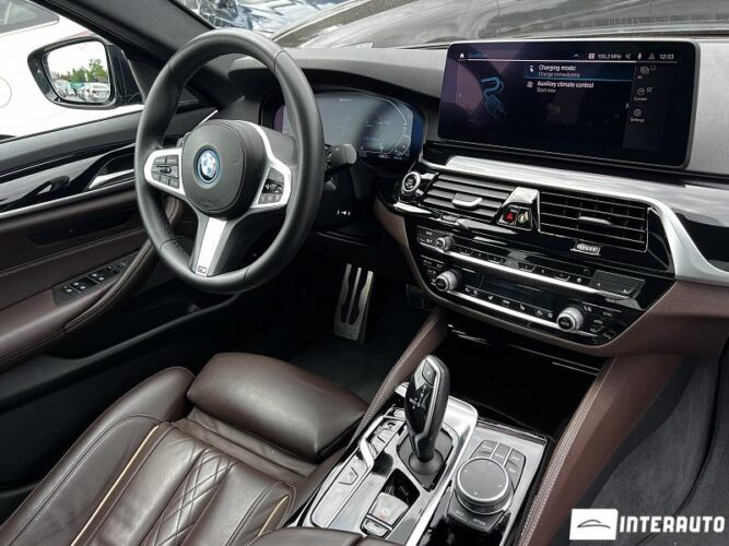 bmw 545e 2021