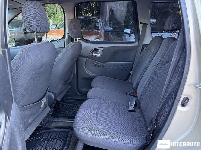 toyota Yaris Verso 2004