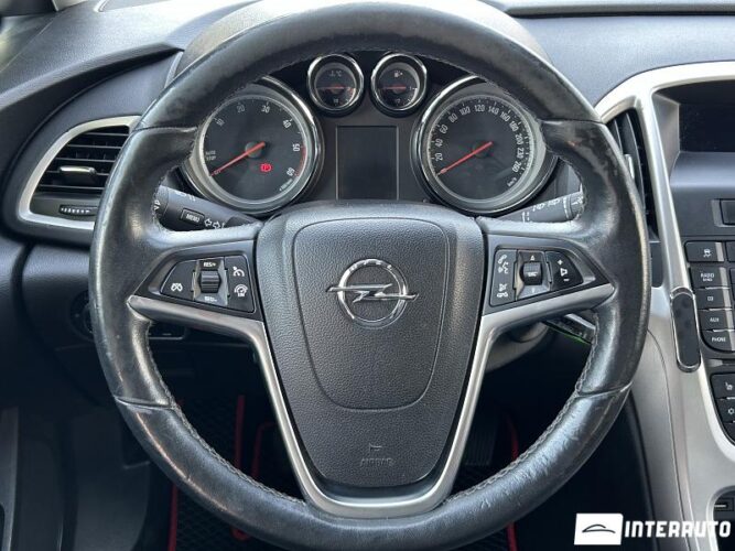 opel Astra 2013