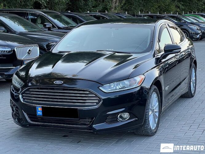 Ford Fusion 2014 doar la InterAuto