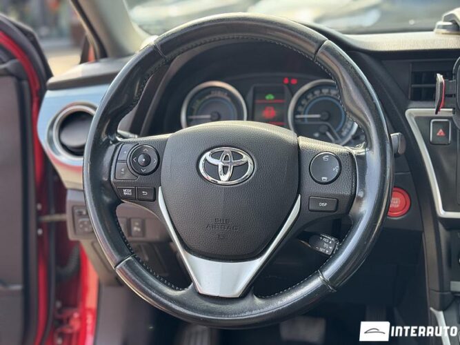 toyota Auris 2014