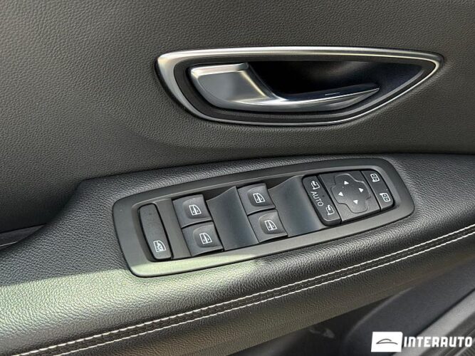 renault Grand Scenic 2017