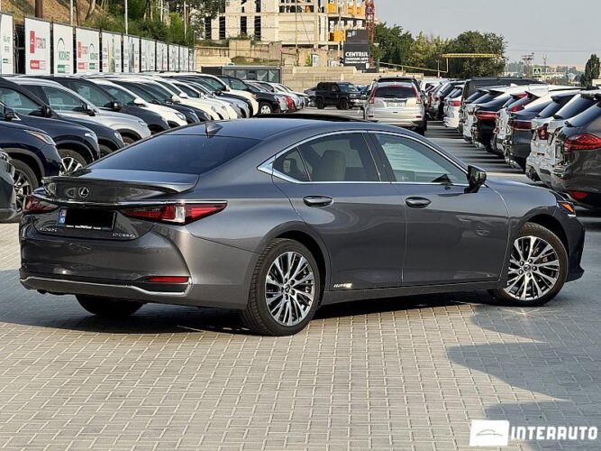 lexus ES 300h 2019