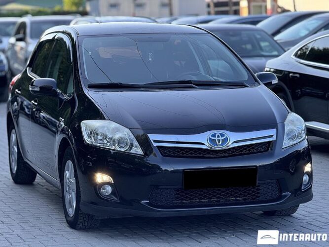 toyota Auris 2011