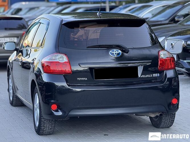 toyota Auris 2011