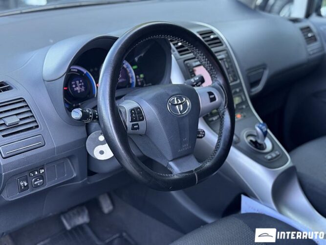toyota Auris 2011