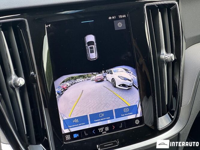 volvo V 60 Cross Country 2024