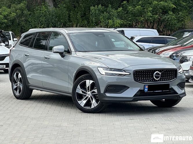 Volvo V 60 Cross Country 2024 doar la InterAuto