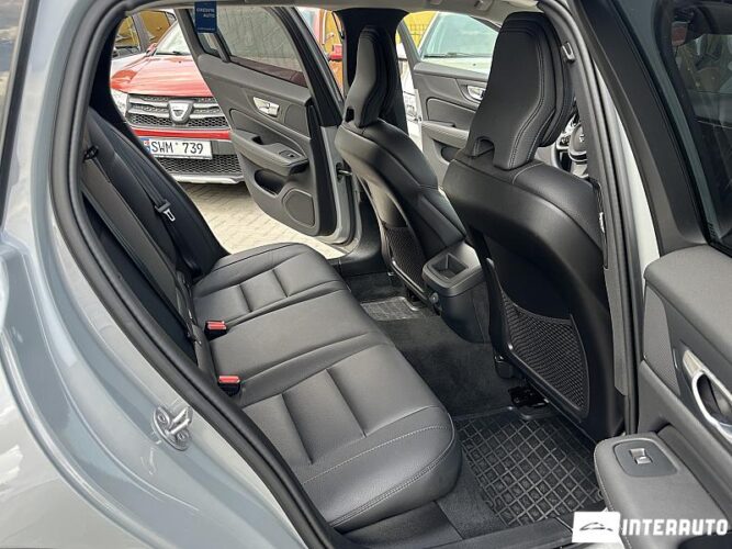 volvo V 60 Cross Country 2024