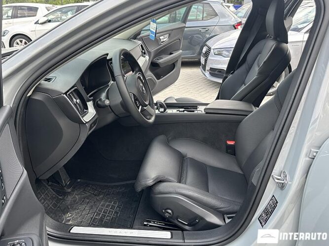 volvo V 60 Cross Country 2024