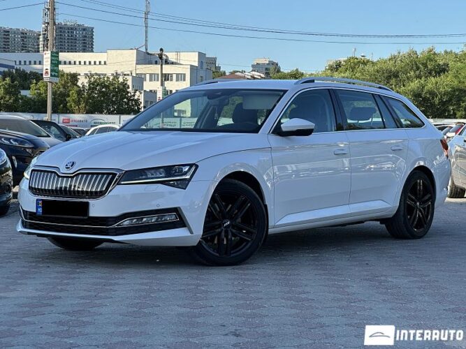 Skoda Superb 2020 doar la InterAuto