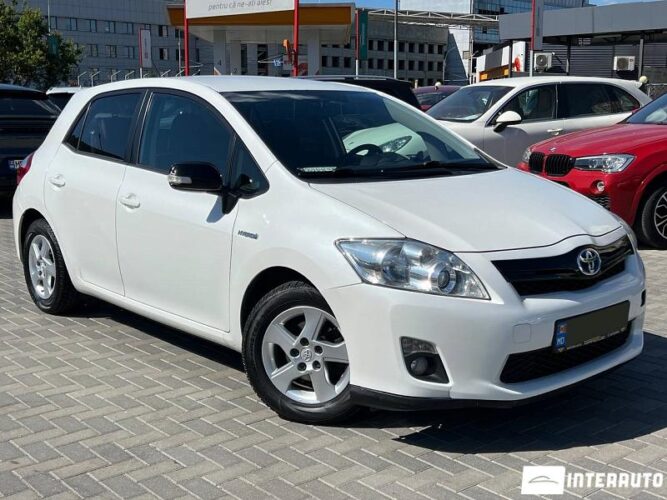 toyota Auris 2011