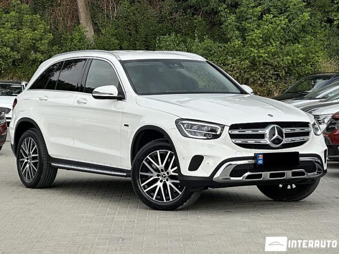 Mercedes GLC 300e 2020 doar la InterAuto