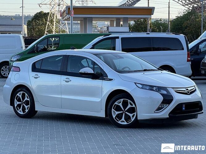 Opel Ampera 2012 doar la InterAuto