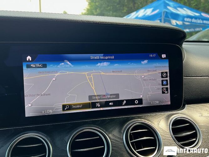 Mercedes E 220 51 mercedes E 220 2021