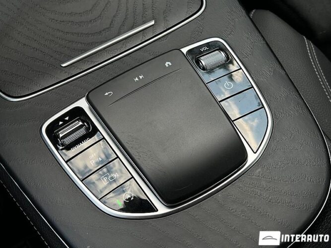 Mercedes E 220 53 mercedes E 220 2021