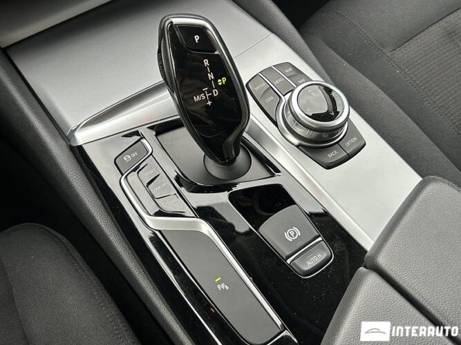 BMW 520 44 bmw 520 2017