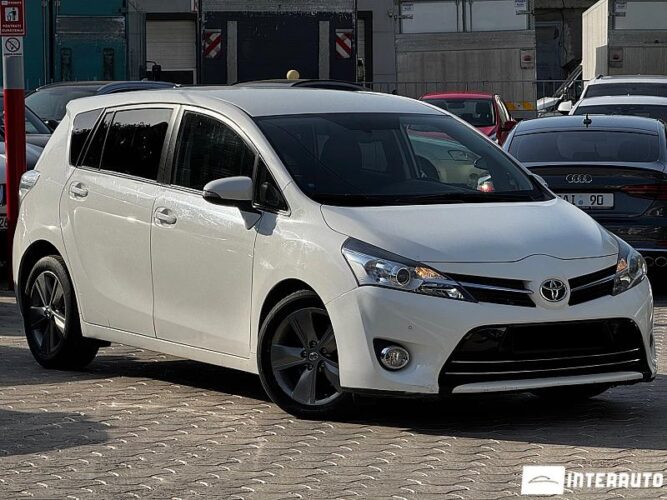Toyota Verso 2014 doar la InterAuto