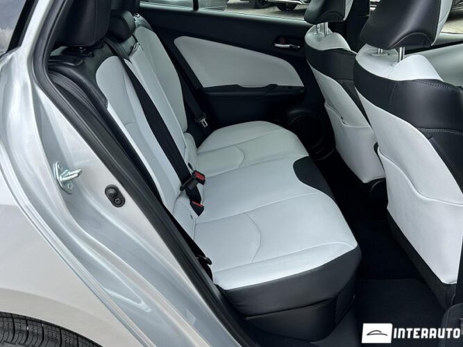 Toyota Prius 50 toyota Prius 2019