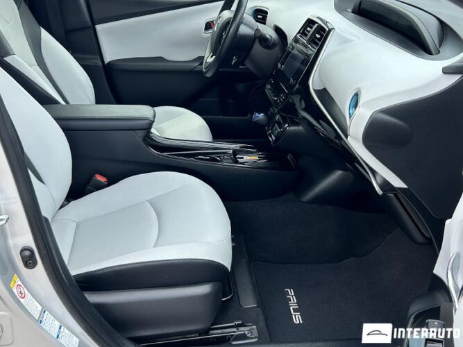 Toyota Prius 48 toyota Prius 2019