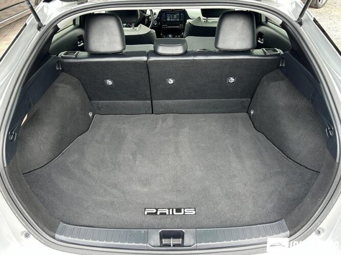 Toyota Prius 51 toyota Prius 2019