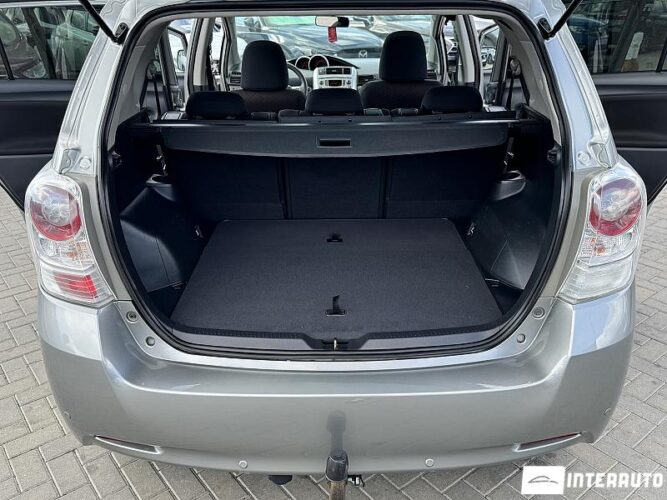 toyota Corolla Verso 2011