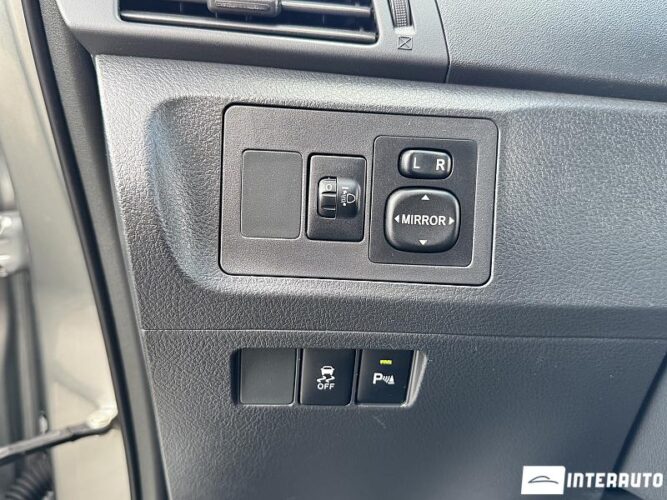 toyota Corolla Verso 2011