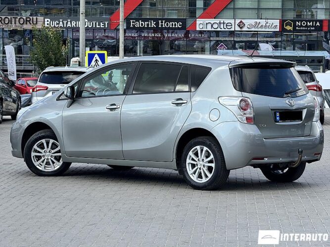 toyota Corolla Verso 2011