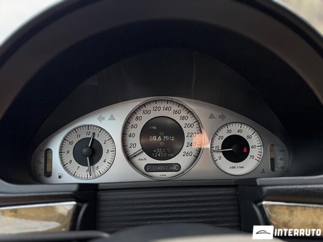 Mercedes E 230 41 mercedes E 230 2007