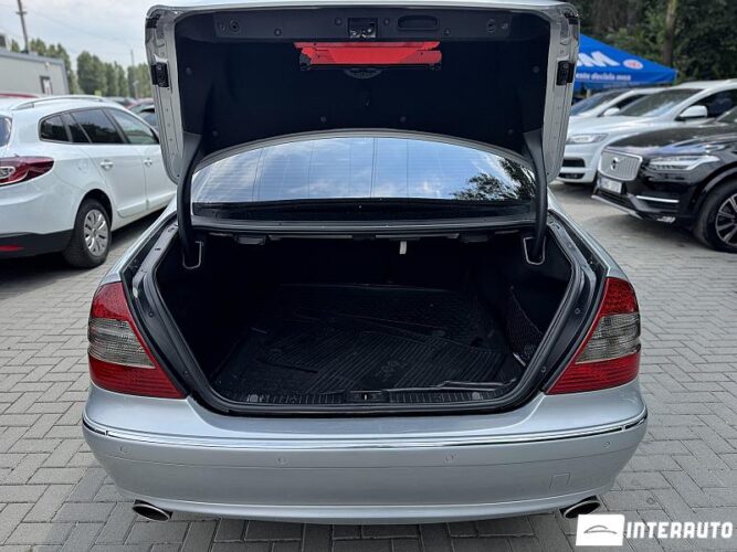 Mercedes E 230 35 mercedes E 230 2007