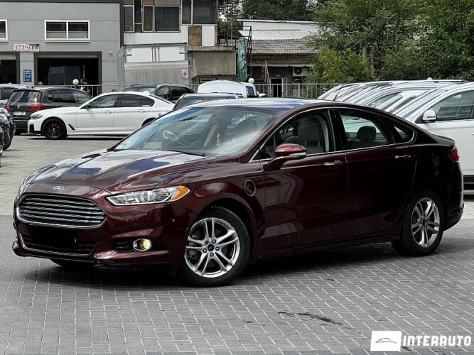 Ford Fusion 2016 doar la InterAuto