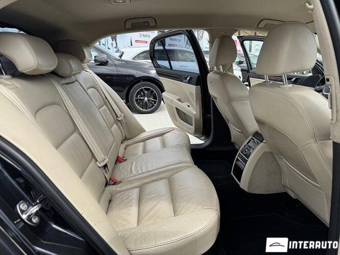 Skoda Superb 46 skoda Superb 2012