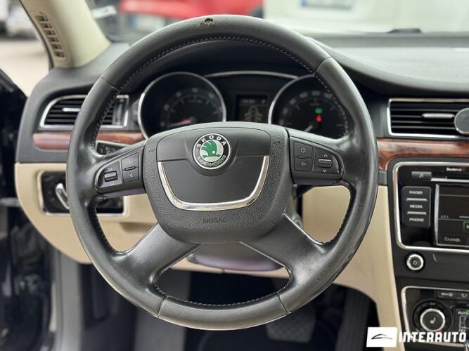 Skoda Superb 39 skoda Superb 2012