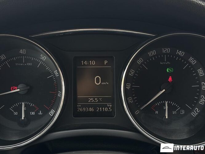 Skoda Superb 40 skoda Superb 2012