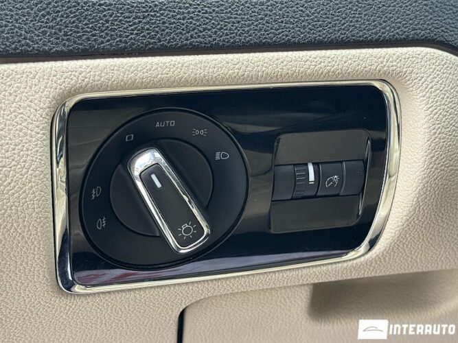 Skoda Superb 49 skoda Superb 2012