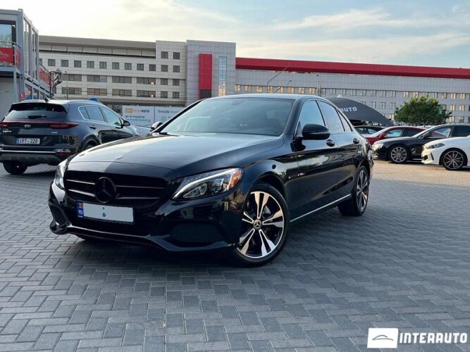 Mercedes C 300 2017 doar la InterAuto