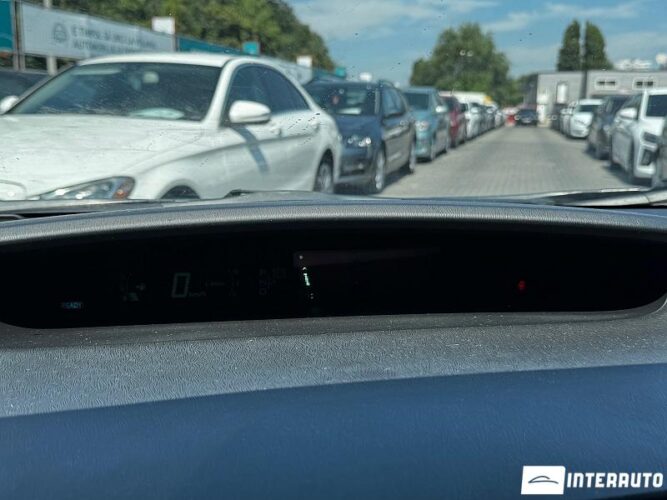 Toyota Prius 38 toyota Prius 2013