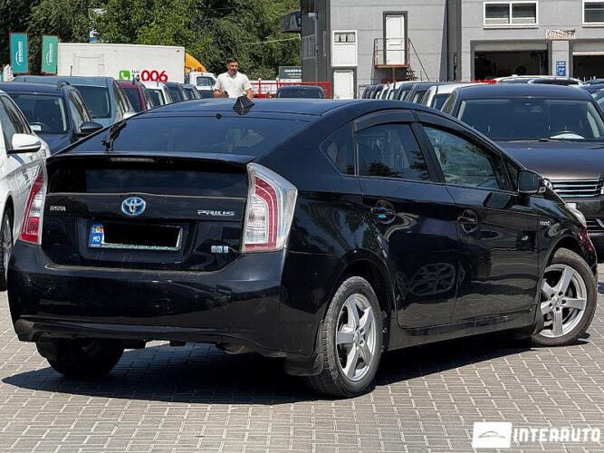 Toyota Prius 32 toyota Prius 2013