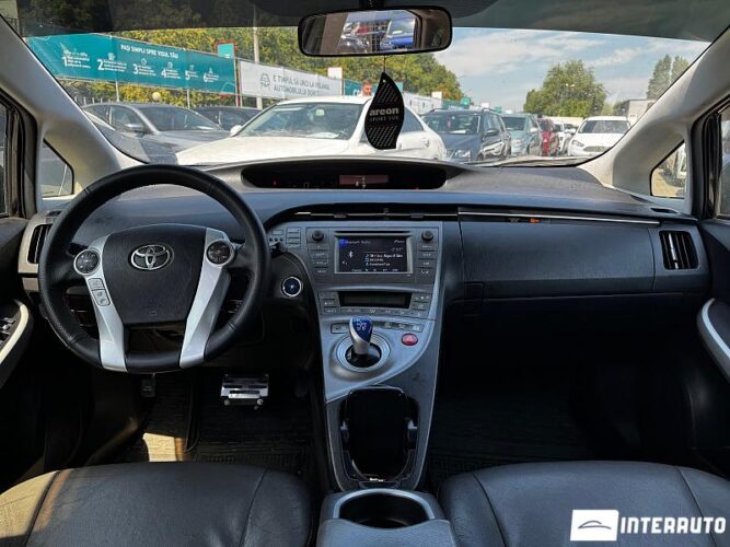 Toyota Prius 35 toyota Prius 2013