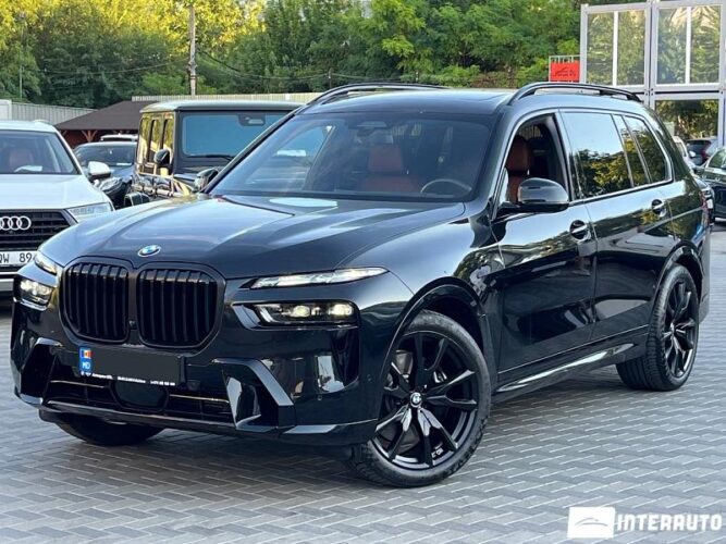 BMW X7 4.0d 2023 doar la InterAuto