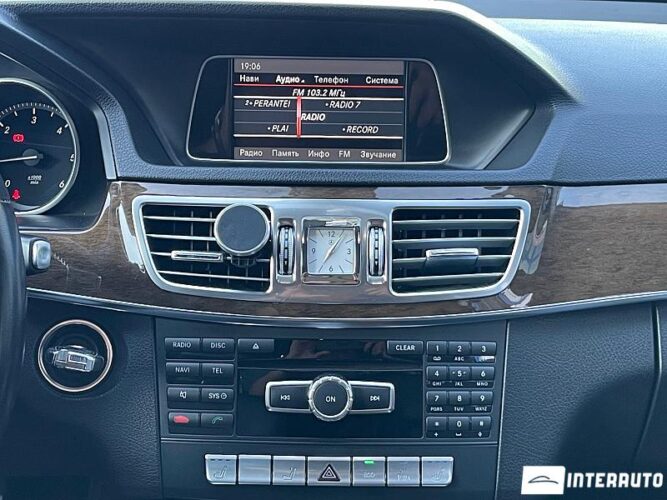 Mercedes E 200 42 mercedes E 200 2013