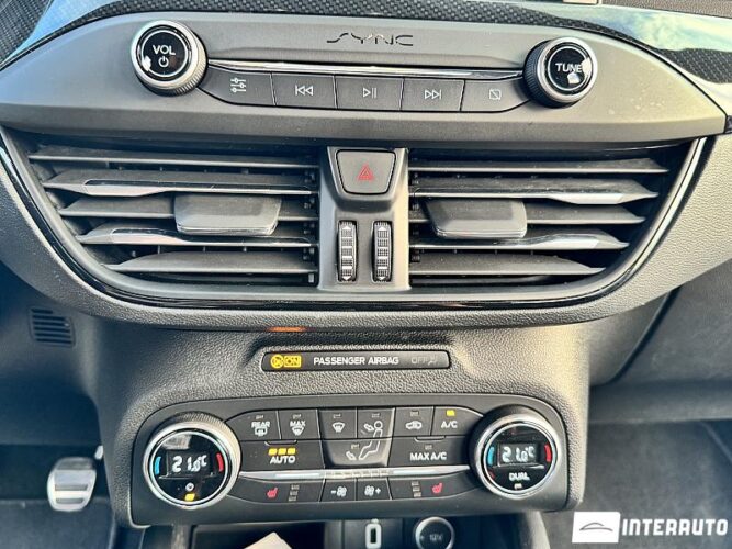 Ford Focus 44 ford Focus 2018