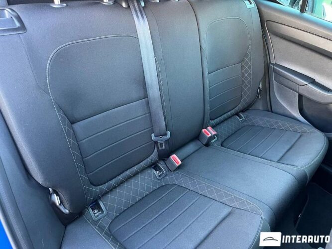 Skoda Fabia 44 skoda Fabia 2015