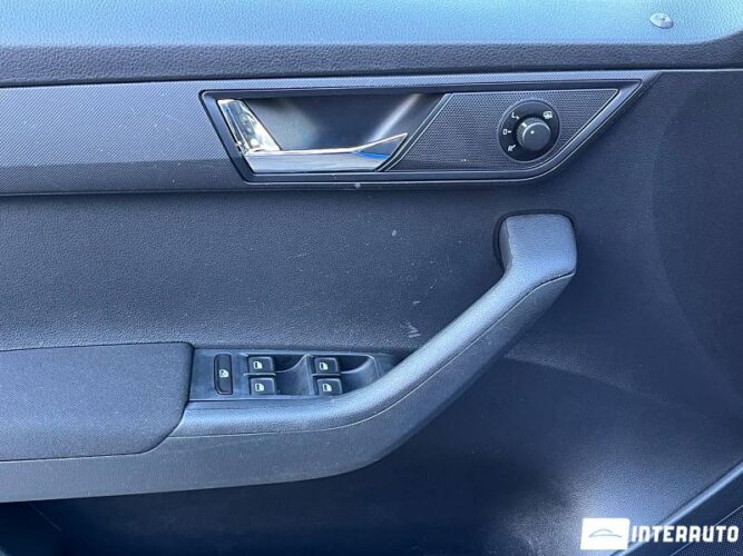 Skoda Fabia 34 skoda Fabia 2015