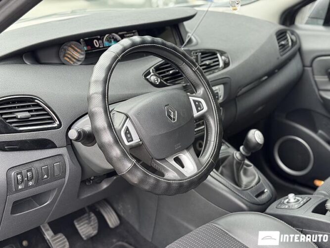 renault Scenic 2012