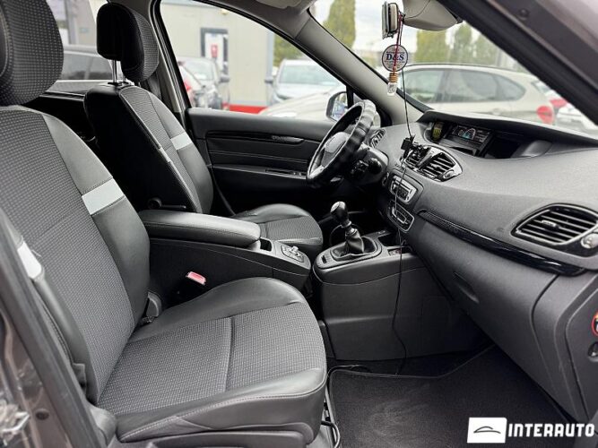 renault Scenic 2012