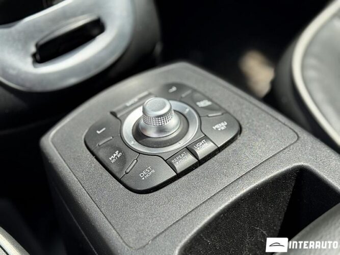 Renault Scenic 47 renault Scenic 2012