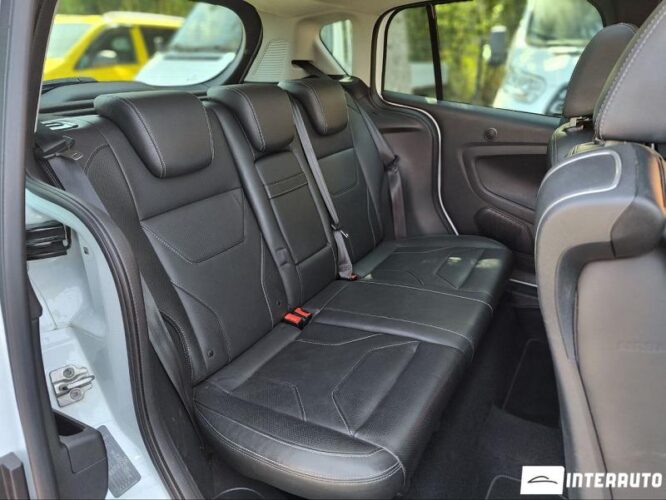 Ford B-MAX 38 ford B-MAX 2012